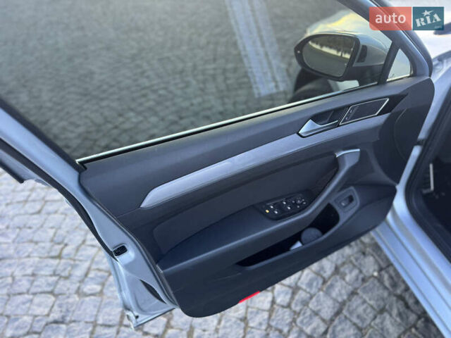 Сірий Фольксваген Пассат, об'ємом двигуна 1.97 л та пробігом 167 тис. км за 23300 $, фото 12 на Automoto.ua