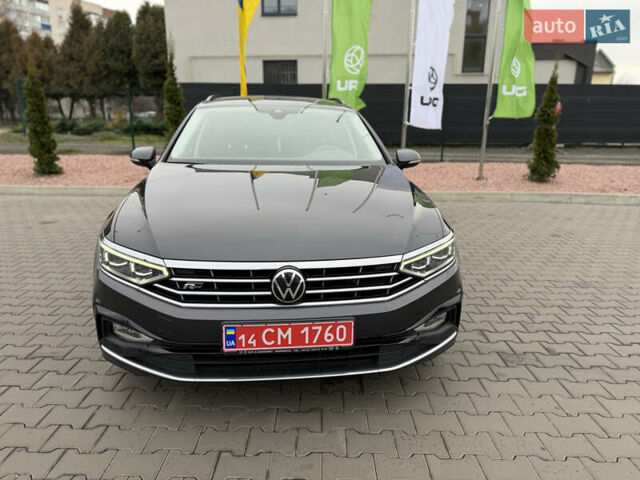 Сірий Фольксваген Пассат, об'ємом двигуна 2 л та пробігом 220 тис. км за 23975 $, фото 1 на Automoto.ua