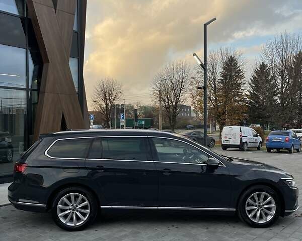 Серый Фольксваген Пассат, объемом двигателя 1.97 л и пробегом 180 тыс. км за 24999 $, фото 3 на Automoto.ua