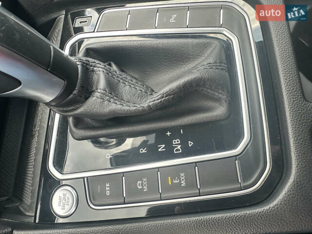 Сірий Фольксваген Пассат, об'ємом двигуна 1.4 л та пробігом 179 тис. км за 24990 $, фото 14 на Automoto.ua