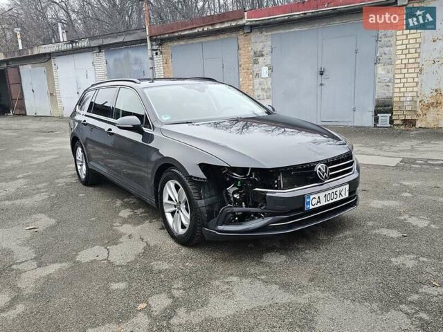 Серый Фольксваген Пассат, объемом двигателя 1.97 л и пробегом 220 тыс. км за 18500 $, фото 10 на Automoto.ua