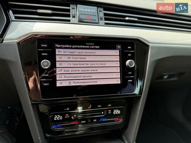 Серый Фольксваген Пассат, объемом двигателя 1.97 л и пробегом 178 тыс. км за 20999 $, фото 23 на Automoto.ua