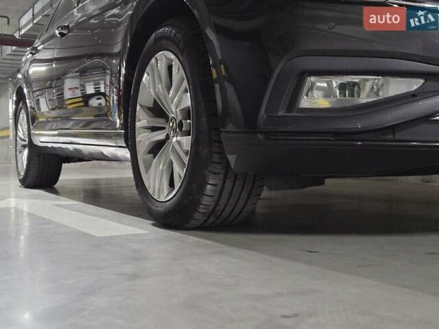Сірий Фольксваген Пассат, об'ємом двигуна 2 л та пробігом 179 тис. км за 22990 $, фото 41 на Automoto.ua