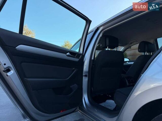 Серый Фольксваген Пассат, объемом двигателя 1.97 л и пробегом 179 тыс. км за 20900 $, фото 35 на Automoto.ua