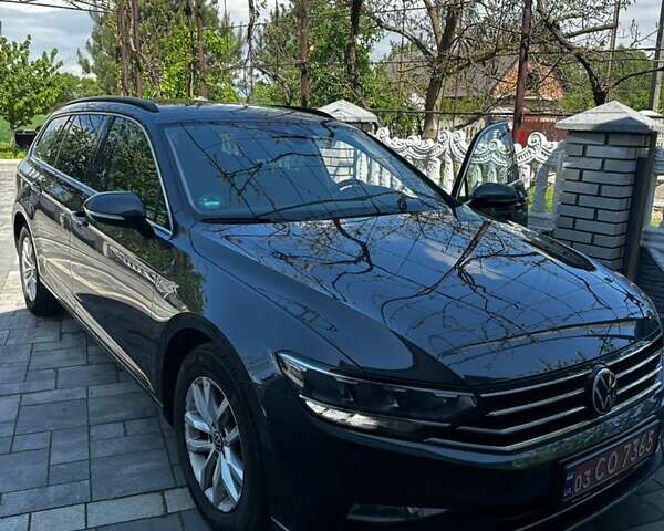 Фольксваген Пассат 2021 в Львове на Automoto.ua Серый Фольксваген Пассат, объемом двигателя 1.98 л и пробегом 207 тыс. км за 21500 $, фото 1 на Automoto.ua