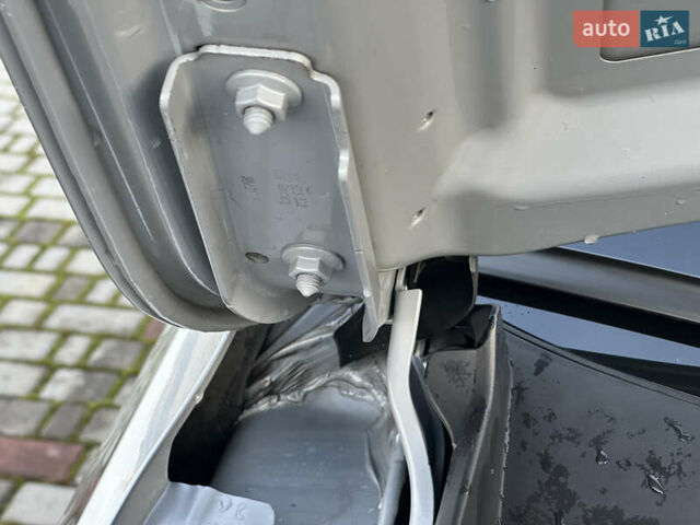 Сірий Фольксваген Пассат, об'ємом двигуна 1.97 л та пробігом 226 тис. км за 23999 $, фото 84 на Automoto.ua