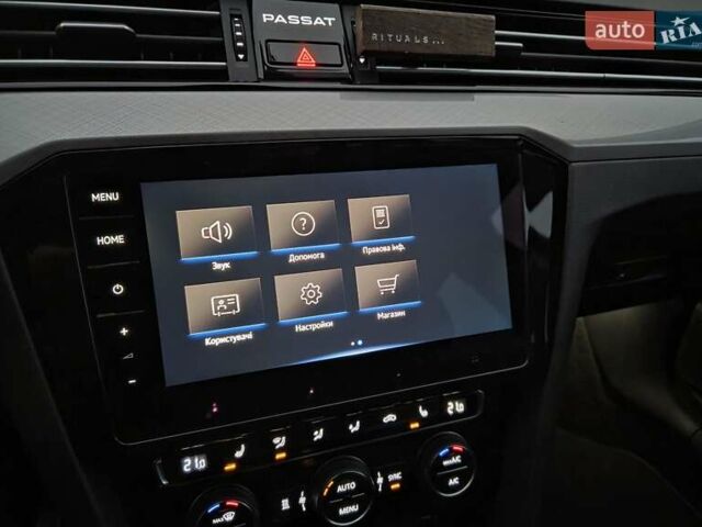 Сірий Фольксваген Пассат, об'ємом двигуна 2 л та пробігом 179 тис. км за 22990 $, фото 130 на Automoto.ua