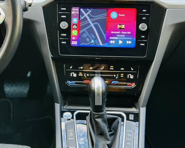 Серый Фольксваген Пассат, объемом двигателя 1.97 л и пробегом 187 тыс. км за 22999 $, фото 29 на Automoto.ua