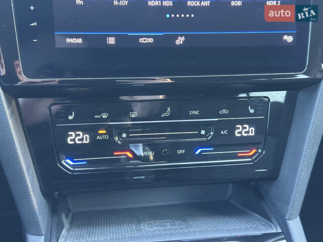 Серый Фольксваген Пассат, объемом двигателя 2 л и пробегом 208 тыс. км за 21999 $, фото 87 на Automoto.ua