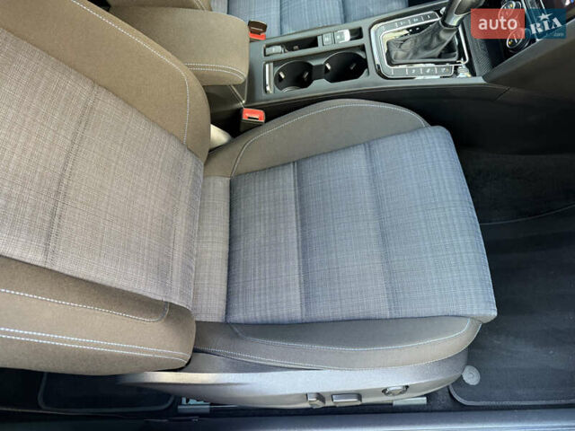 Сірий Фольксваген Пассат, об'ємом двигуна 1.4 л та пробігом 162 тис. км за 24999 $, фото 70 на Automoto.ua