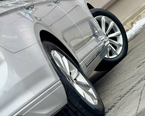 Серый Фольксваген Пассат, объемом двигателя 2 л и пробегом 220 тыс. км за 20500 $, фото 32 на Automoto.ua