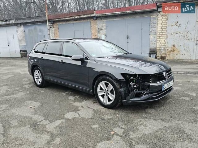 Серый Фольксваген Пассат, объемом двигателя 1.97 л и пробегом 220 тыс. км за 18500 $, фото 11 на Automoto.ua