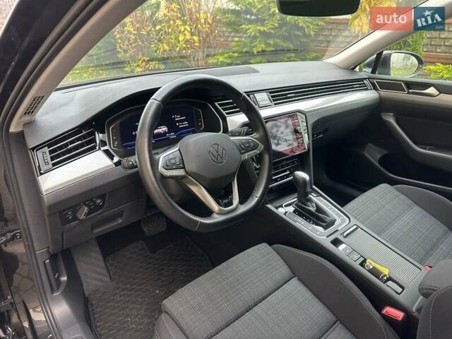 Серый Фольксваген Пассат, объемом двигателя 2 л и пробегом 219 тыс. км за 24308 $, фото 8 на Automoto.ua