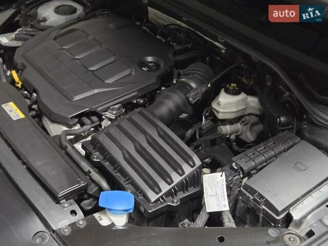 Сірий Фольксваген Пассат, об'ємом двигуна 2 л та пробігом 179 тис. км за 22990 $, фото 72 на Automoto.ua