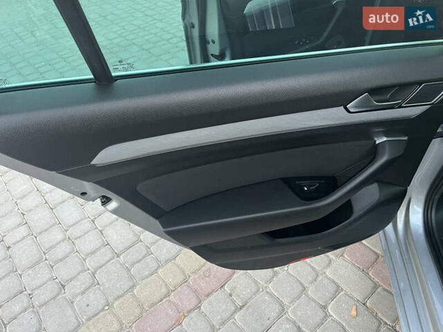 Серый Фольксваген Пассат, объемом двигателя 1.97 л и пробегом 195 тыс. км за 22500 $, фото 24 на Automoto.ua