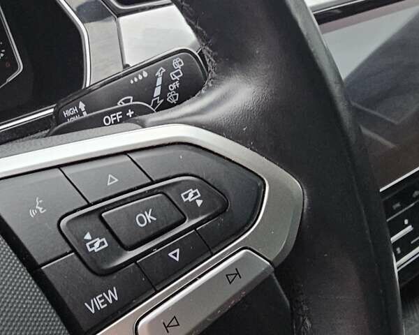 Серый Фольксваген Пассат, объемом двигателя 1.97 л и пробегом 220 тыс. км за 18500 $, фото 24 на Automoto.ua