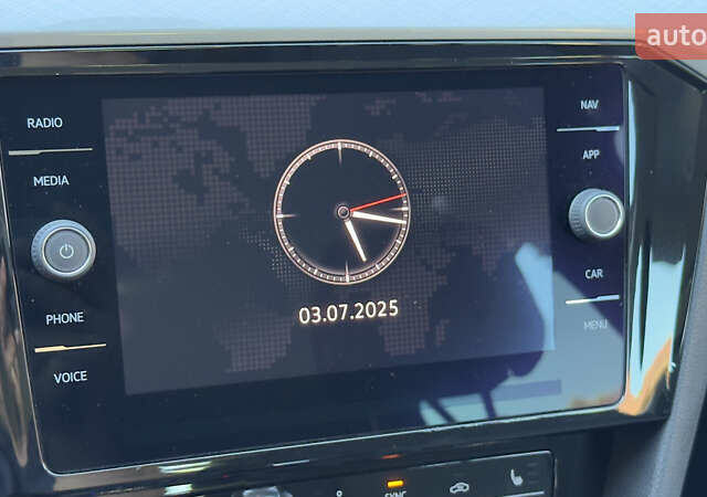 Серый Фольксваген Пассат, объемом двигателя 1.97 л и пробегом 175 тыс. км за 22741 $, фото 42 на Automoto.ua