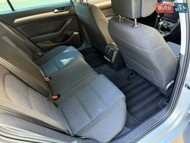 Сірий Фольксваген Пассат, об'ємом двигуна 1.4 л та пробігом 162 тис. км за 24999 $, фото 55 на Automoto.ua