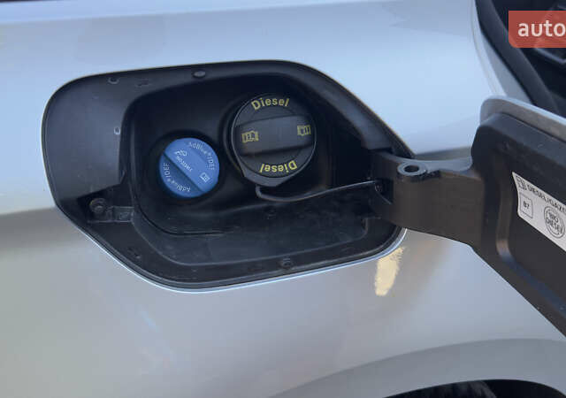 Серый Фольксваген Пассат, объемом двигателя 1.97 л и пробегом 175 тыс. км за 22741 $, фото 50 на Automoto.ua