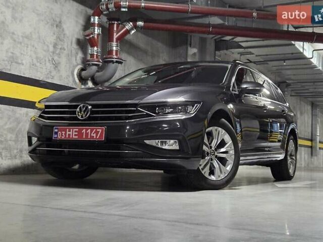 Сірий Фольксваген Пассат, об'ємом двигуна 2 л та пробігом 179 тис. км за 22990 $, фото 63 на Automoto.ua