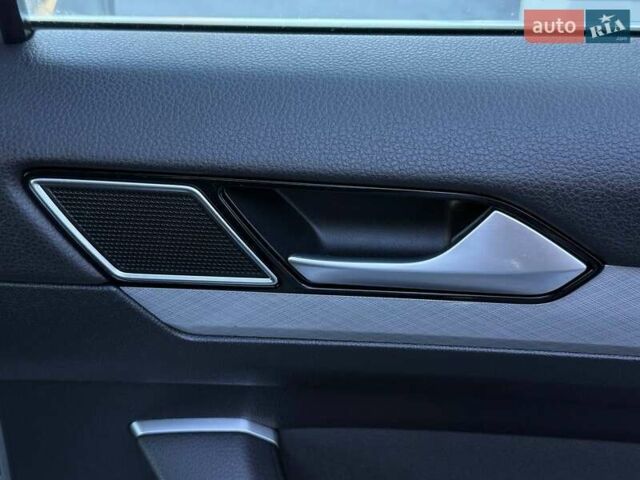 Серый Фольксваген Пассат, объемом двигателя 1.97 л и пробегом 179 тыс. км за 20900 $, фото 43 на Automoto.ua