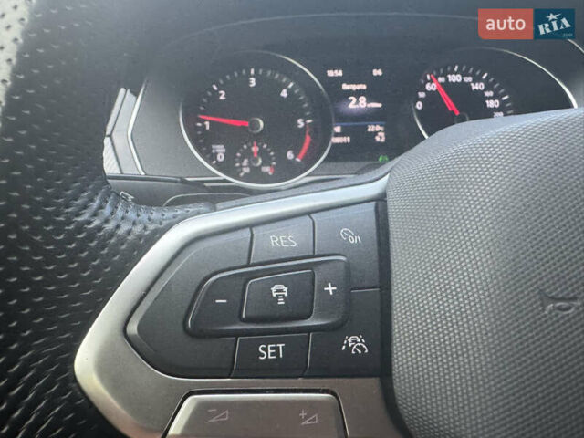 Серый Фольксваген Пассат, объемом двигателя 2 л и пробегом 208 тыс. км за 22700 $, фото 51 на Automoto.ua