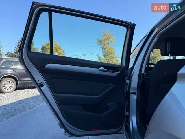 Серый Фольксваген Пассат, объемом двигателя 1.97 л и пробегом 179 тыс. км за 20900 $, фото 36 на Automoto.ua