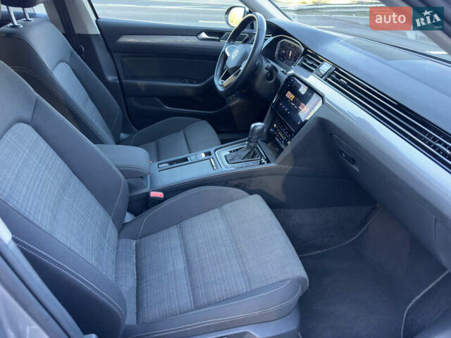 Серый Фольксваген Пассат, объемом двигателя 2 л и пробегом 208 тыс. км за 21999 $, фото 66 на Automoto.ua