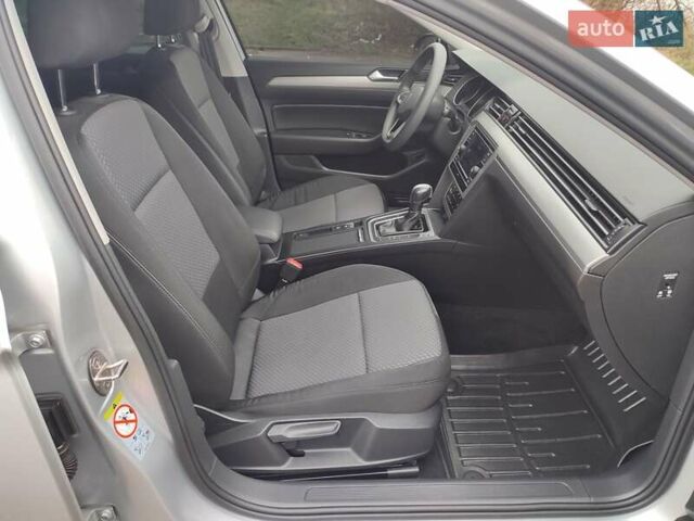 Серый Фольксваген Пассат, объемом двигателя 1.97 л и пробегом 210 тыс. км за 20000 $, фото 31 на Automoto.ua