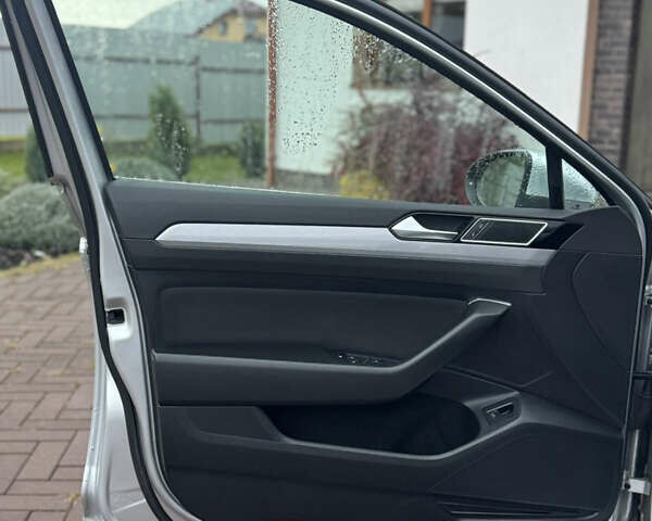 Фольксваген Пассат 2021 в Стрые на Automoto.ua Серый Фольксваген Пассат, объемом двигателя 1.97 л и пробегом 190 тыс. км за 19999 $, фото 48 на Automoto.ua