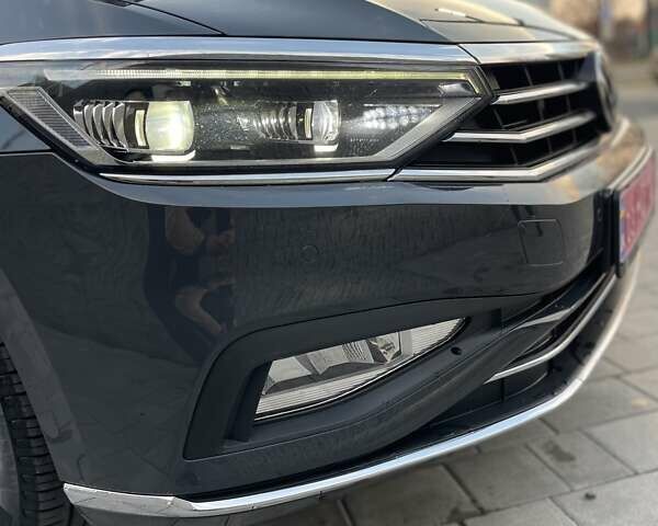 Серый Фольксваген Пассат, объемом двигателя 1.97 л и пробегом 180 тыс. км за 24999 $, фото 12 на Automoto.ua