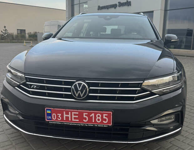 Серый Фольксваген Пассат, объемом двигателя 2 л и пробегом 208 тыс. км за 22700 $, фото 2 на Automoto.ua