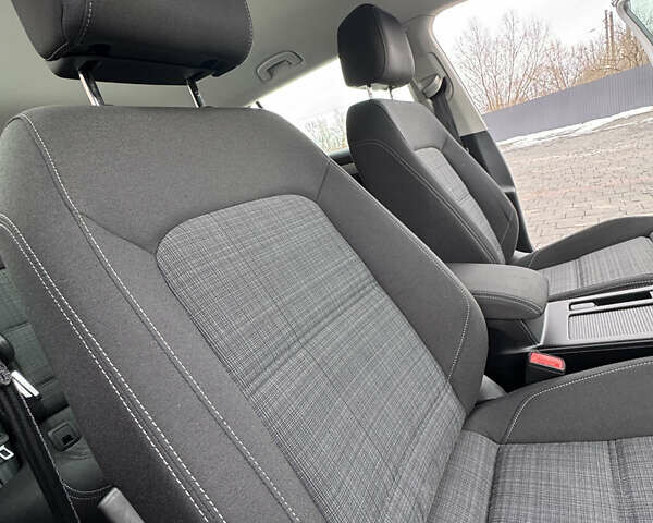 Серый Фольксваген Пассат, объемом двигателя 2 л и пробегом 220 тыс. км за 20500 $, фото 80 на Automoto.ua