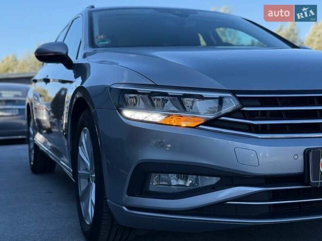 Серый Фольксваген Пассат, объемом двигателя 1.97 л и пробегом 179 тыс. км за 20900 $, фото 4 на Automoto.ua