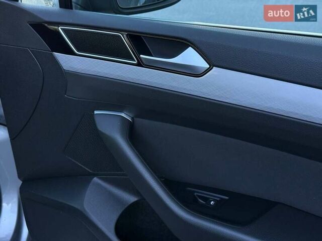 Серый Фольксваген Пассат, объемом двигателя 1.97 л и пробегом 179 тыс. км за 20900 $, фото 49 на Automoto.ua