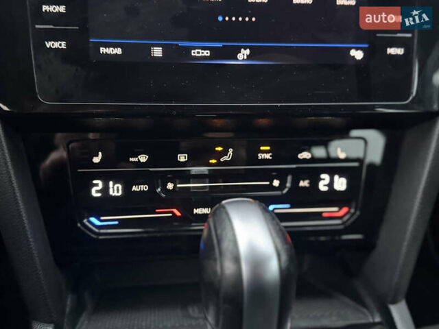 Фольксваген Пассат 2021 в Стрые на Automoto.ua Серый Фольксваген Пассат, объемом двигателя 1.97 л и пробегом 190 тыс. км за 19999 $, фото 23 на Automoto.ua