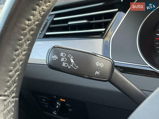 Серый Фольксваген Пассат, объемом двигателя 2 л и пробегом 195 тыс. км за 20954 $, фото 44 на Automoto.ua