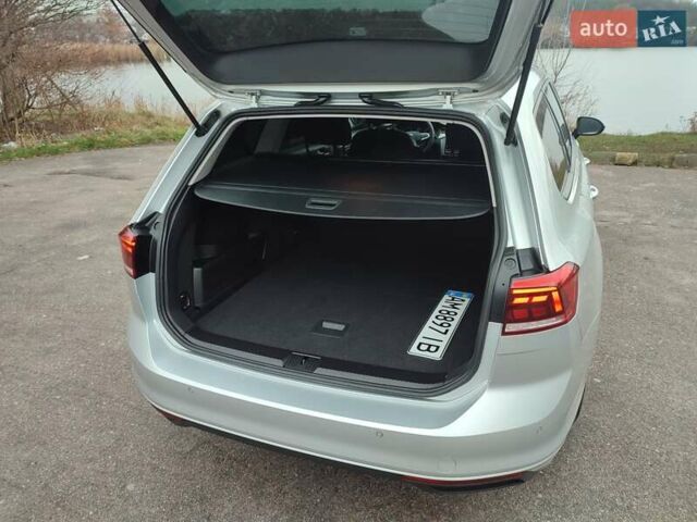 Серый Фольксваген Пассат, объемом двигателя 1.97 л и пробегом 210 тыс. км за 20000 $, фото 36 на Automoto.ua