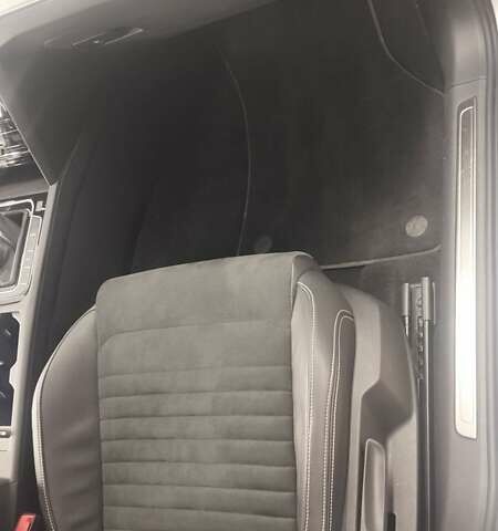 Сірий Фольксваген Пассат, об'ємом двигуна 2 л та пробігом 230 тис. км за 21300 $, фото 21 на Automoto.ua