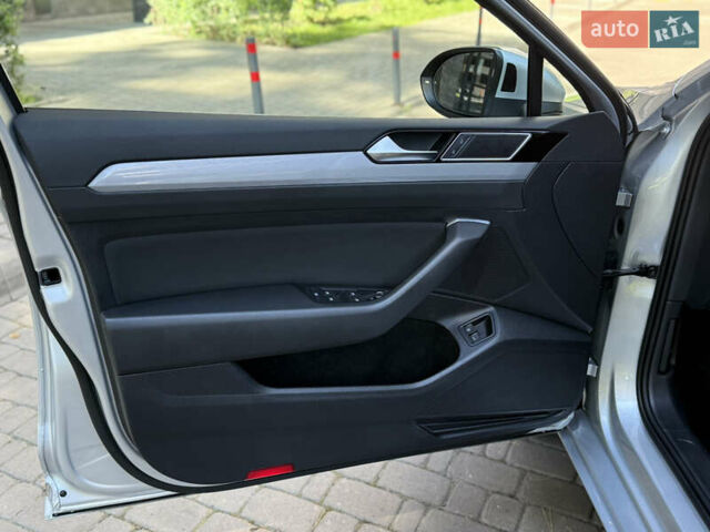 Сірий Фольксваген Пассат, об'ємом двигуна 1.4 л та пробігом 162 тис. км за 24999 $, фото 42 на Automoto.ua