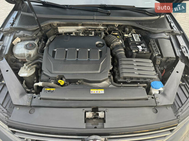 Серый Фольксваген Пассат, объемом двигателя 2 л и пробегом 208 тыс. км за 22750 $, фото 49 на Automoto.ua