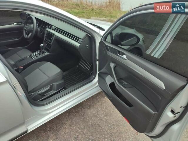 Серый Фольксваген Пассат, объемом двигателя 1.97 л и пробегом 210 тыс. км за 20000 $, фото 30 на Automoto.ua