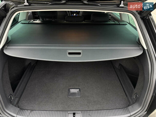 Сірий Фольксваген Пассат, об'ємом двигуна 2 л та пробігом 220 тис. км за 23975 $, фото 36 на Automoto.ua