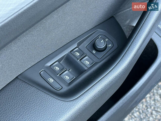 Серый Фольксваген Пассат, объемом двигателя 2 л и пробегом 208 тыс. км за 21999 $, фото 45 на Automoto.ua