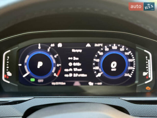 Сірий Фольксваген Пассат, об'ємом двигуна 1.4 л та пробігом 162 тис. км за 24999 $, фото 72 на Automoto.ua