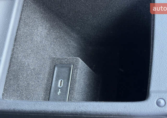 Серый Фольксваген Пассат, объемом двигателя 1.97 л и пробегом 175 тыс. км за 22741 $, фото 57 на Automoto.ua