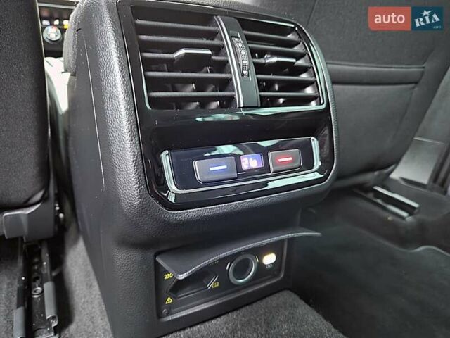 Сірий Фольксваген Пассат, об'ємом двигуна 2 л та пробігом 179 тис. км за 22990 $, фото 25 на Automoto.ua