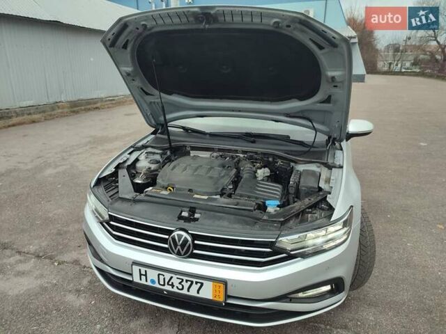Серый Фольксваген Пассат, объемом двигателя 1.97 л и пробегом 210 тыс. км за 20000 $, фото 23 на Automoto.ua