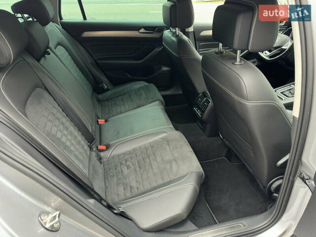 Серый Фольксваген Пассат, объемом двигателя 2 л и пробегом 181 тыс. км за 26499 $, фото 77 на Automoto.ua