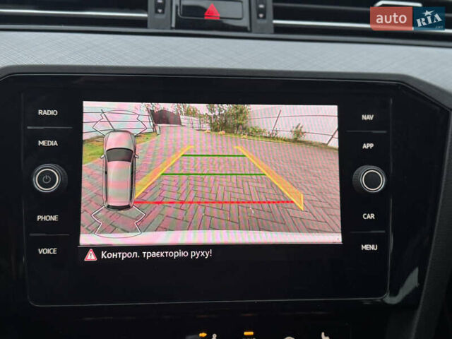 Фольксваген Пассат 2021 в Стрые на Automoto.ua Серый Фольксваген Пассат, объемом двигателя 1.97 л и пробегом 190 тыс. км за 19999 $, фото 22 на Automoto.ua